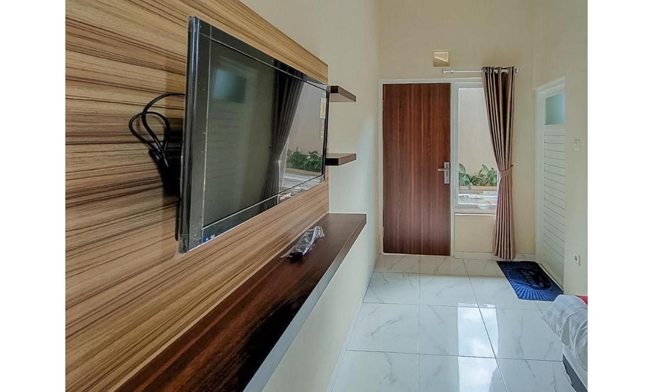 Reddoorz Near Bns Batu Hotel Tlekung Exterior photo